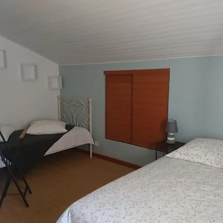 B&B La Cle D Ut 생 힐레르 드 리에