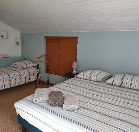 B&B La Cle D Ut 생 힐레르 드 리에